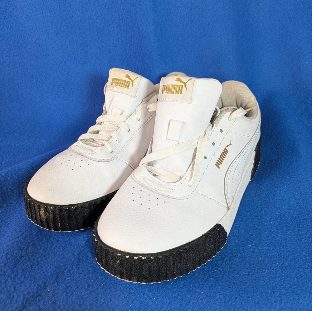 Puma Carina Sneakers 'White Black'. Size 7.5